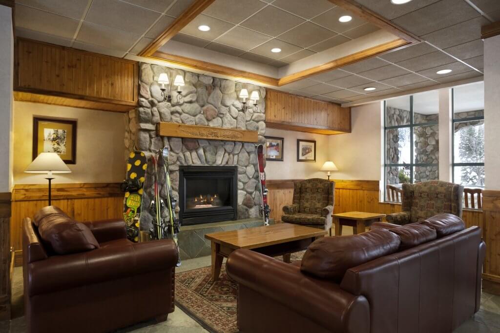 Coast Sundance Lodge lobby