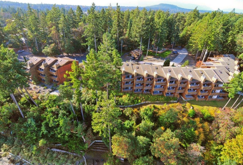 Tigh-Na Mara Seaside Spa Resort