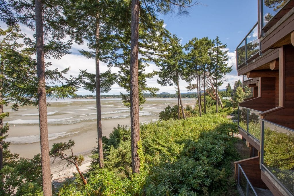 Tigh-Na Mara Seaside Spa Resort